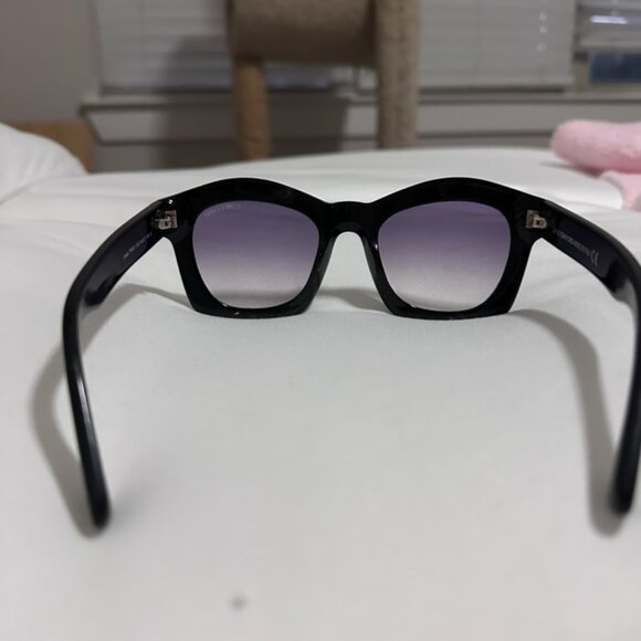 TomFord-TF431 Greta sunglasses main image 4